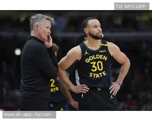 科尔称赞库里是球队核心一切战术围绕他展开