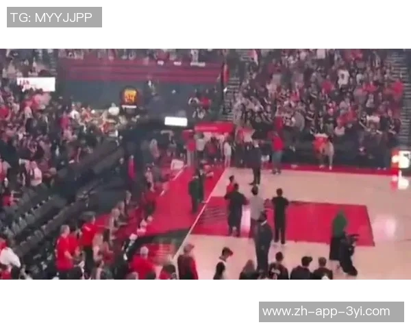 开拓者球迷嘉年华对抗赛黑队险胜白队杨瀚森队友夏普荣膺MVP称号