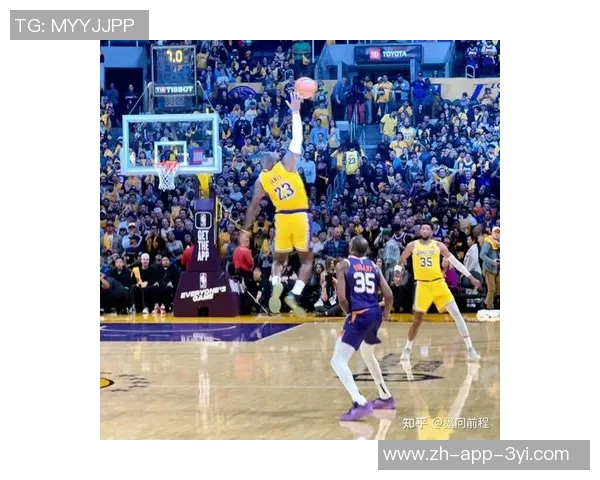 布克生涯出战684场比赛超越凯文约翰逊成太阳队历史第五 布克生涯出战684场比赛超越凯文约翰逊成太阳队历史第五